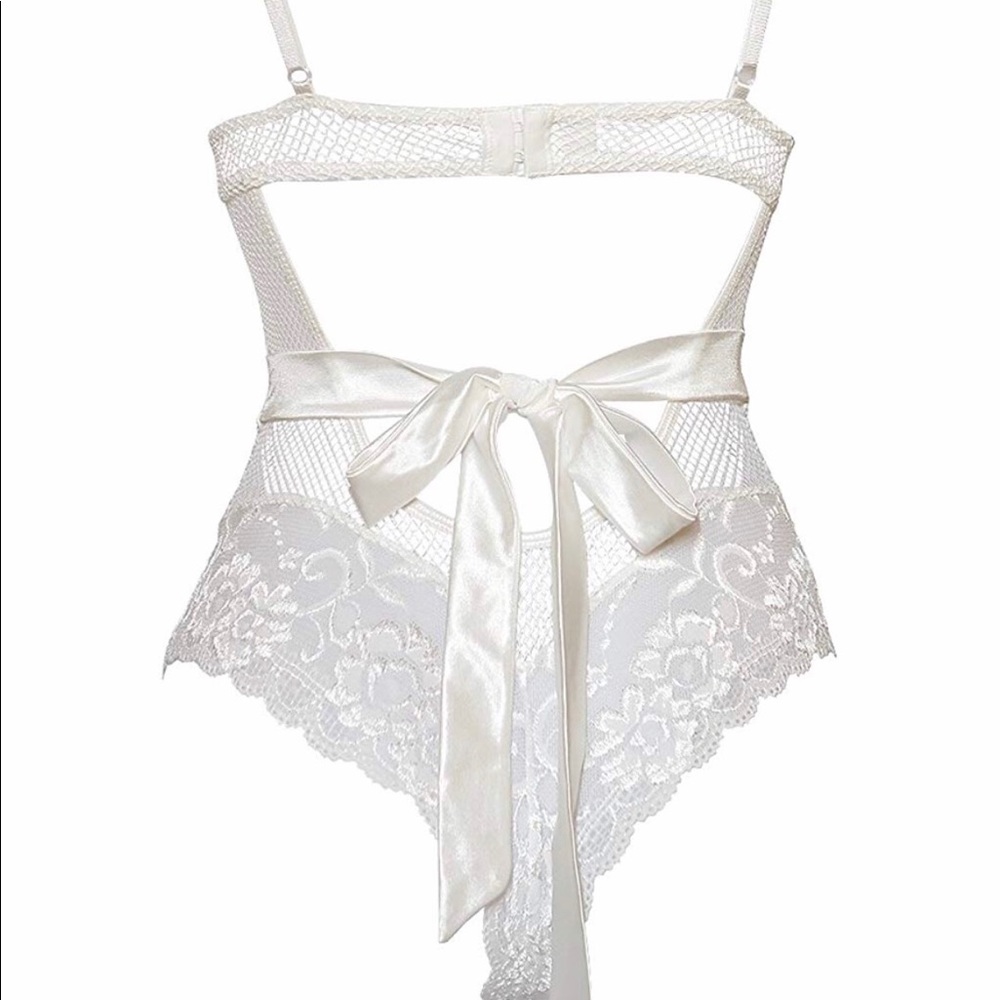 White lace + bow back bodysuit